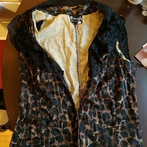 Leopard print fashionable vest